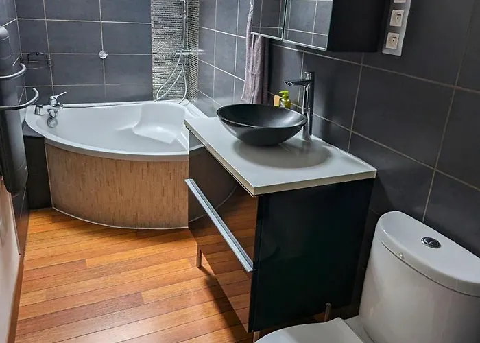 Appartamento Moderne Proche Avec Terrasse Et Climatisation